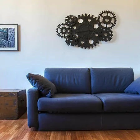 Urban Vatican Apartment *